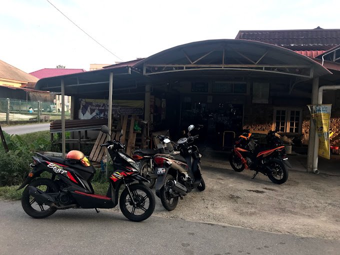 Gong Badak Petshop and Aquarium